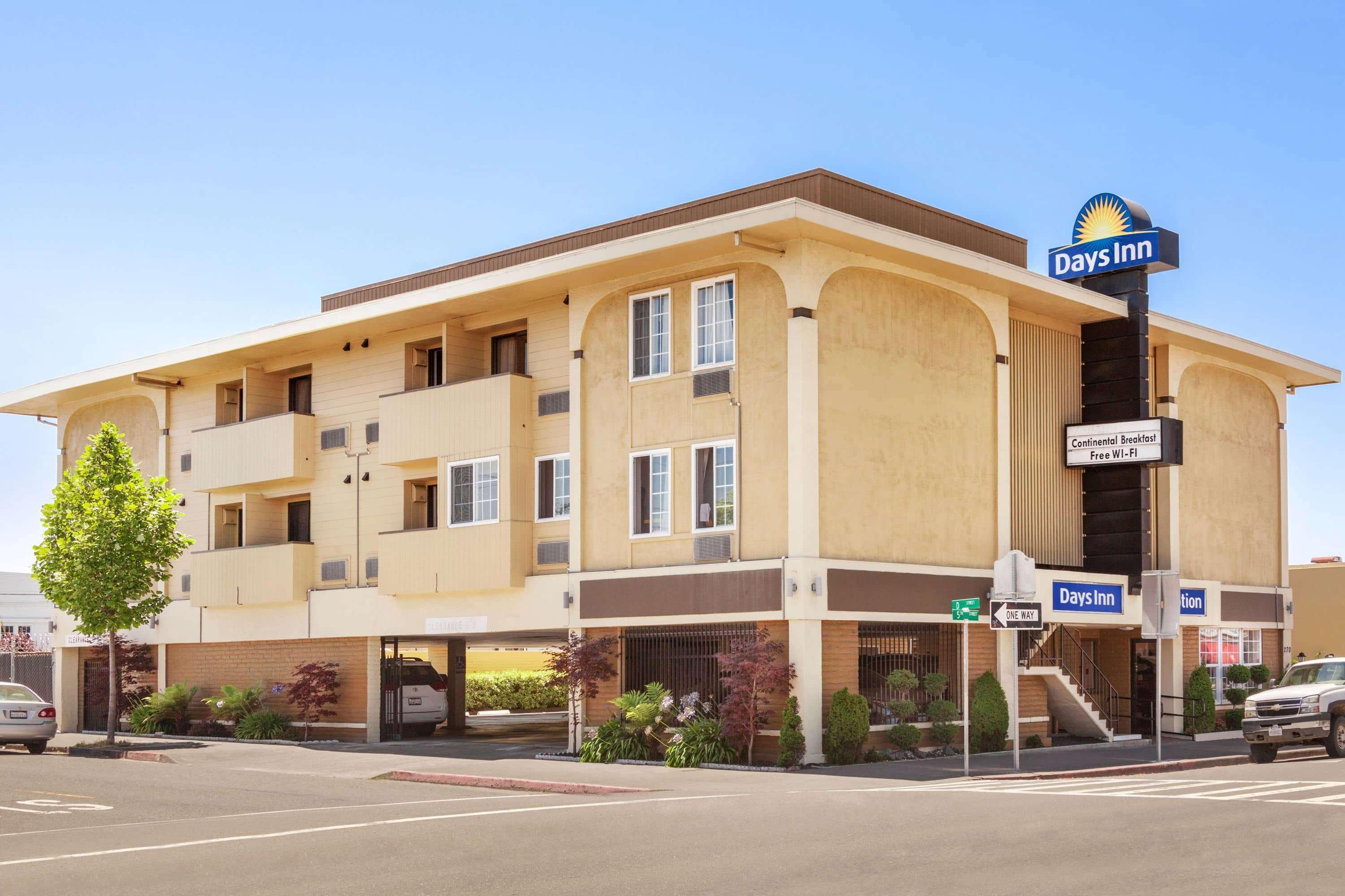 Days Inn By Wyndham Eureka Ca Eksteriør bilde